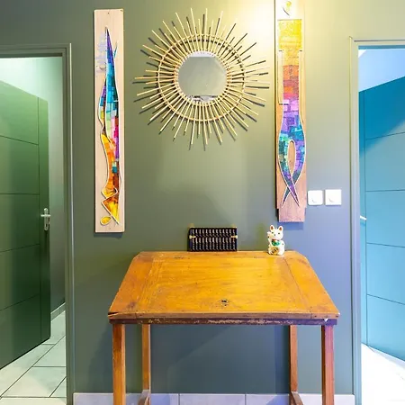 Apartment Domloc *